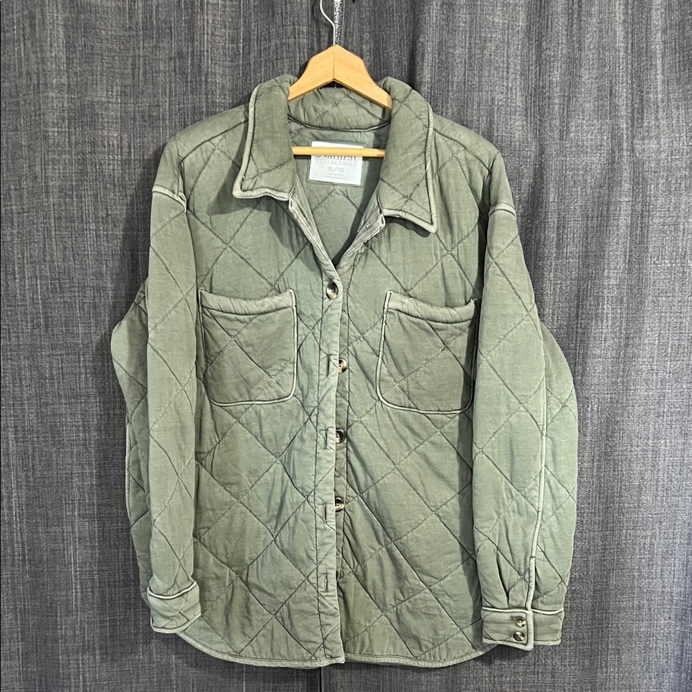 Natural reflections green quilted dolman style button down shacket XL